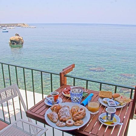 Bb Il Generale Bed & Breakfast Шила Екстериор снимка