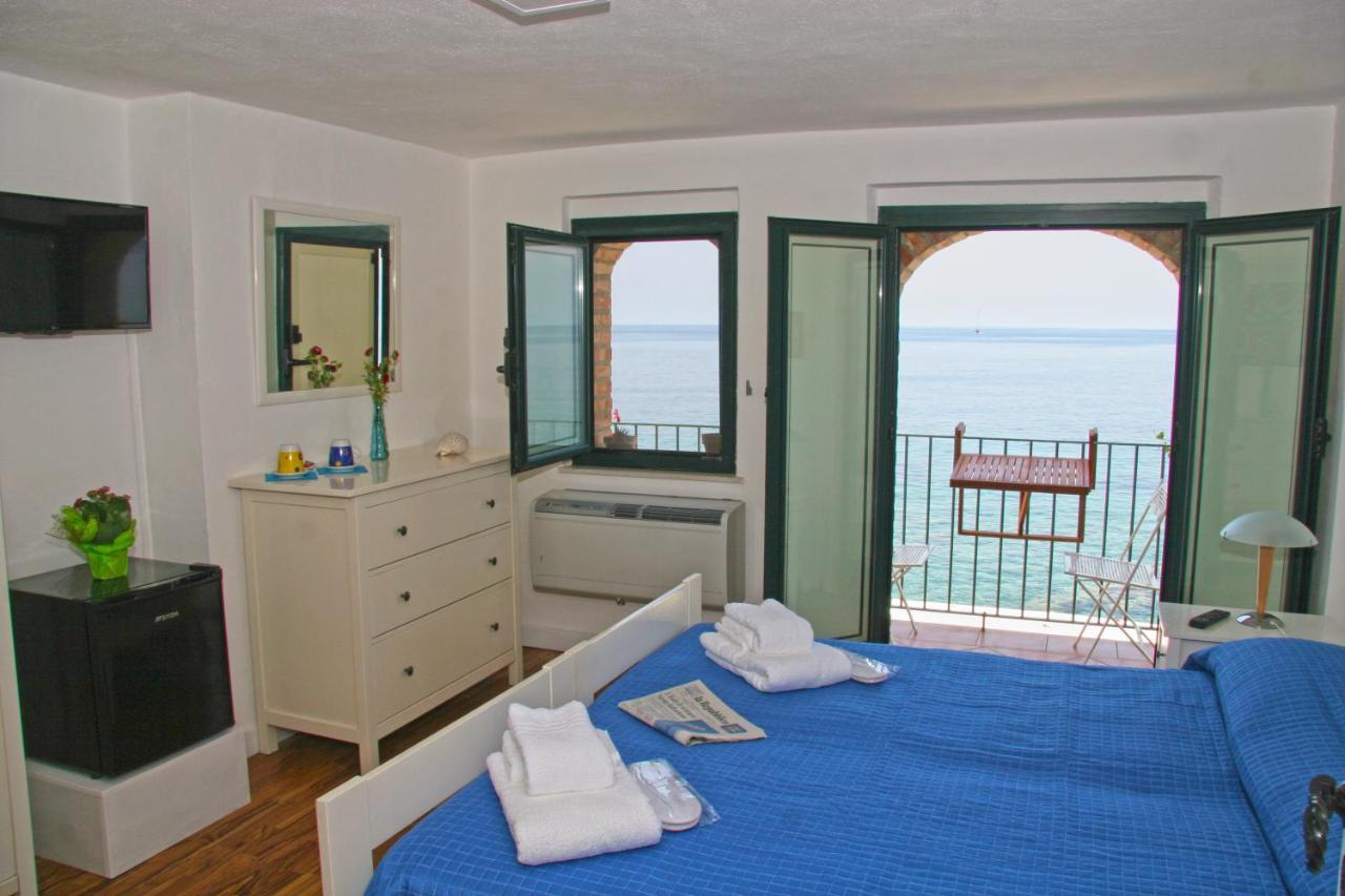 Bb Il Generale Bed & Breakfast Шила Екстериор снимка