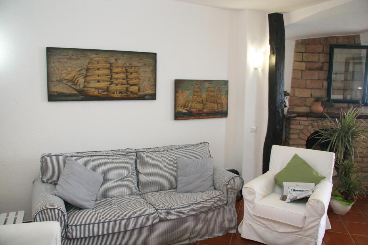 Bb Il Generale Bed & Breakfast Шила Екстериор снимка