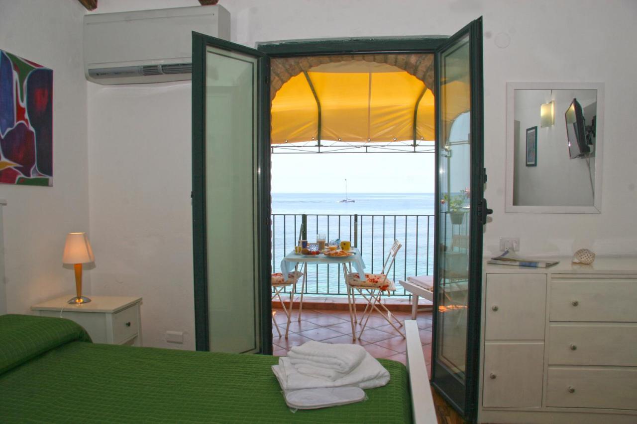 Bb Il Generale Bed & Breakfast Шила Екстериор снимка